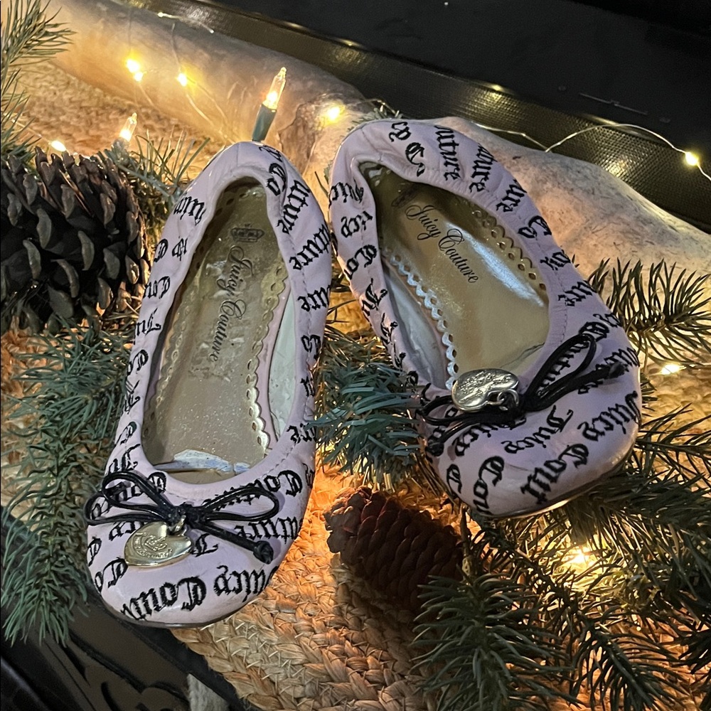 Vintage 90’s Juicy Couture Light Pink Embroidered Script Ballet Flats Girls 3